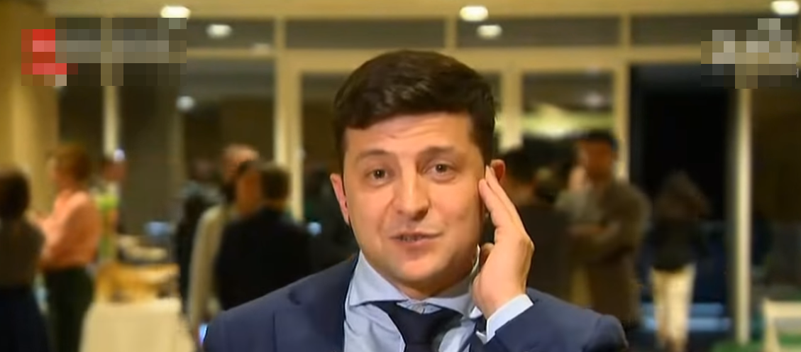 Зеленский анонсировал сюрприз перед вторым туром выборов: видео