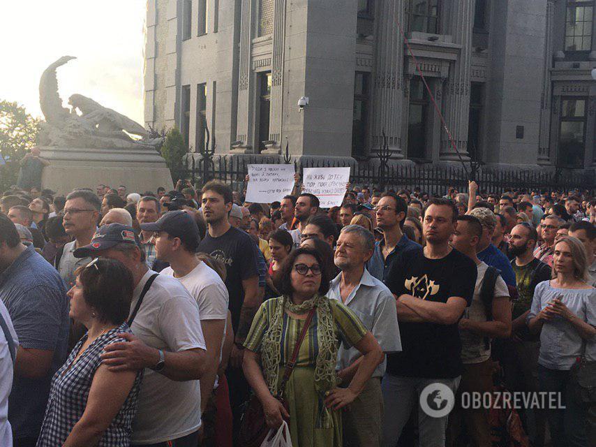 Масштабные протесты в Киеве: Зеленский не вышел к митингующим, украинцы сделали заявление - видео