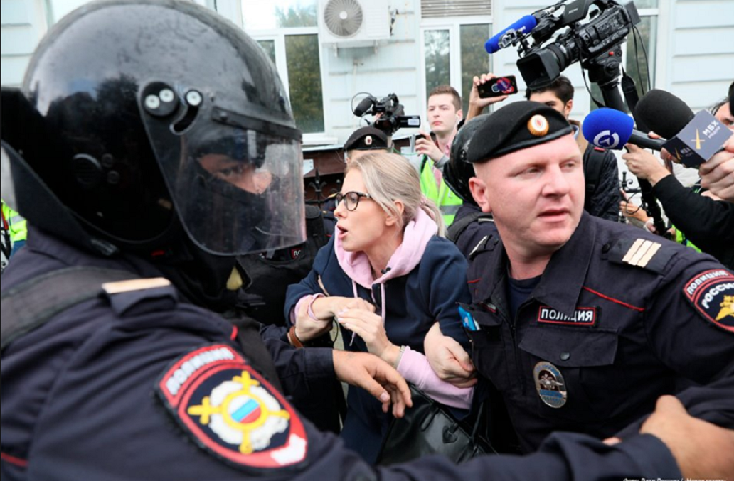 В Москве задержали Любовь Соболь: силовики Путина выволокли юриста ФБК прямо из машины - жесткие кадры