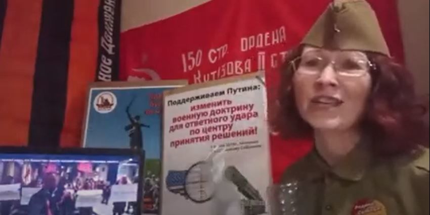 Ще одна росіянка закликала бити "Сарматами" по Вашингтону: кадри божевілля у РФ