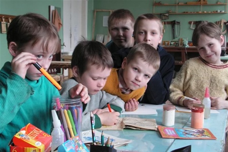 ДонОГА: Сотрудники ДНР незаконно вывозят детей Марьинской школы-интернат в Россию