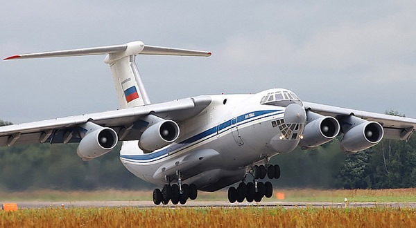 У самолета Ил-76 закончились запасы топлива: борт был заправлен всего на три часа - МЧС 