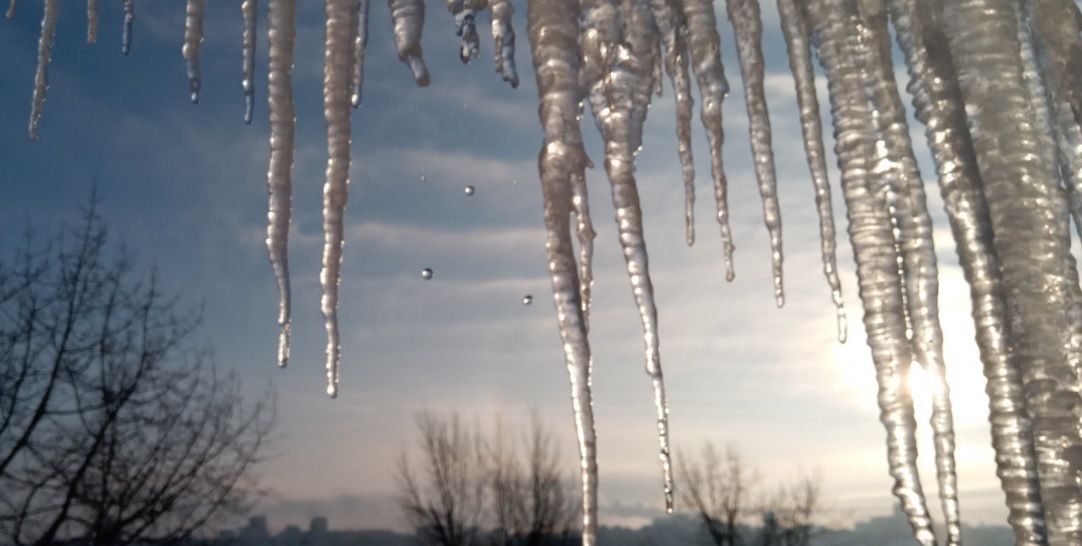 В Украину на смену одного циклона придет следующий: как изменяется погода и к чему нужно подготовиться