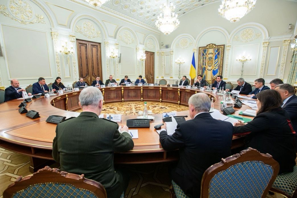 ​Срочное заседание СНБО: источник назвал вероятную причину, Зеленский готовит "большое дело"