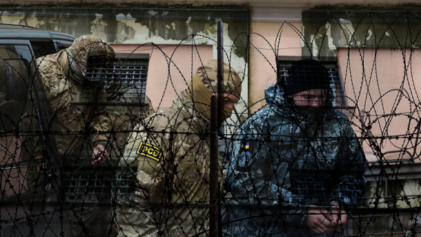 "Украинцы, мы держимся, спасибо всем за поддержку, мы победим", - СМИ показали письма пленных украинских моряков