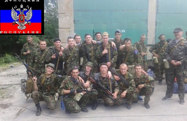 Зачистка Донбасса от боевиков: перепуганный террорист показал фото подразделения "ДНР", половина боевиков которого уже мертва