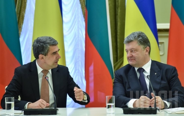 Плевнелиев: Болгария никогда не признает аннексию Крыма и "референдумы" на Донбассе 