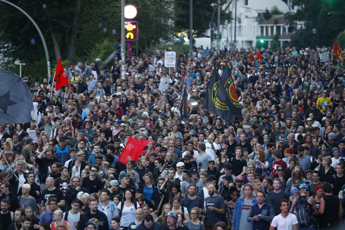 Протест в Гамбурге водометами не остановить: количество пострадавших растет - кадры