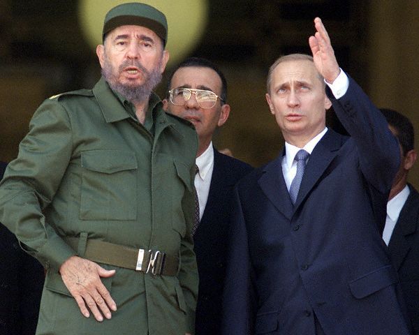 Путин летит к Фиделю Кастро