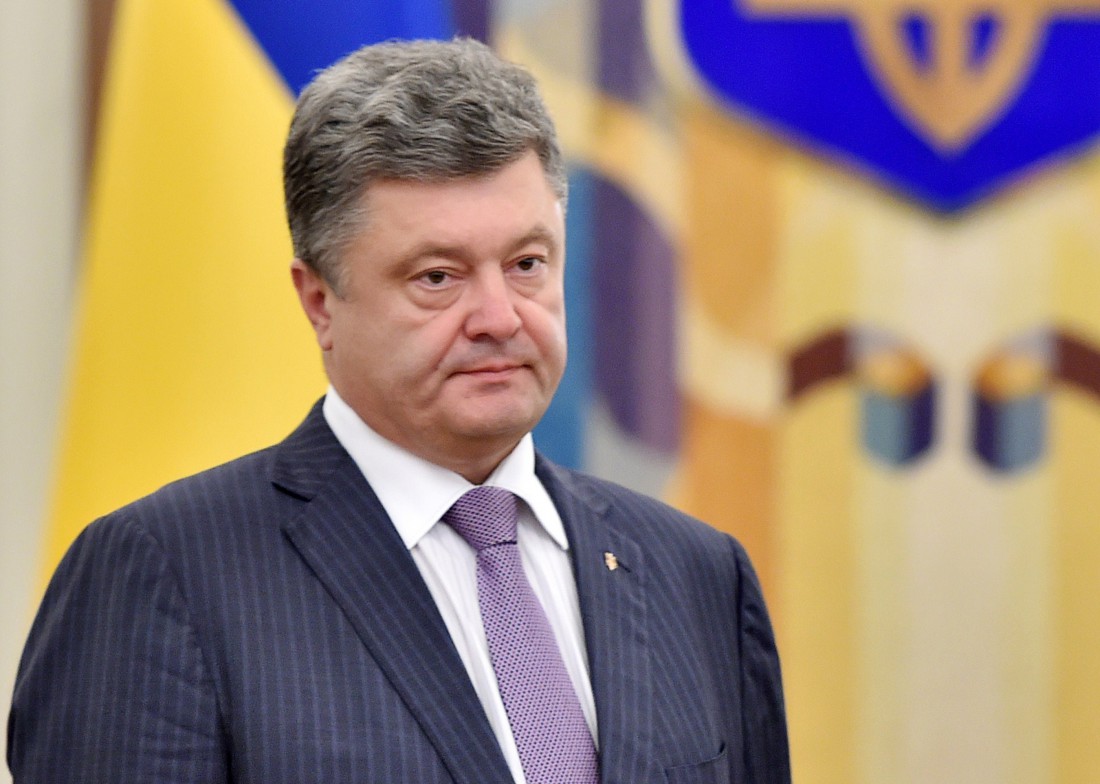 "Это единственный вариант, который может остановить убийства", - Порошенко рассказал, что поможет остановить войну на востоке Украины