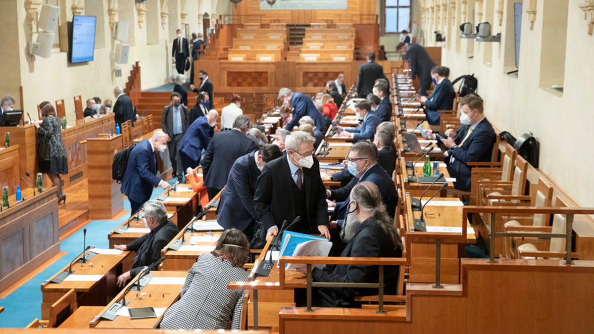 Расторгнуть все отношения: Сенат Чехии поддержал резкую инициативу против России