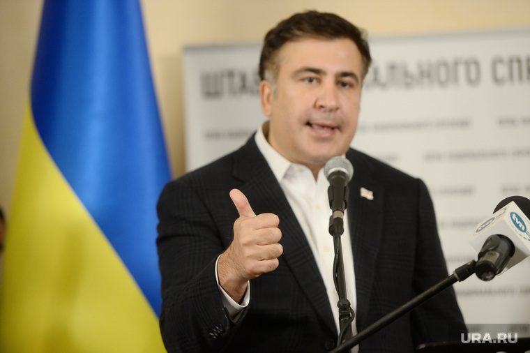 Порошенко начал в войну против Саакашвили: у экс-губернатора Одесской области хотят забрать гражданство Украины 