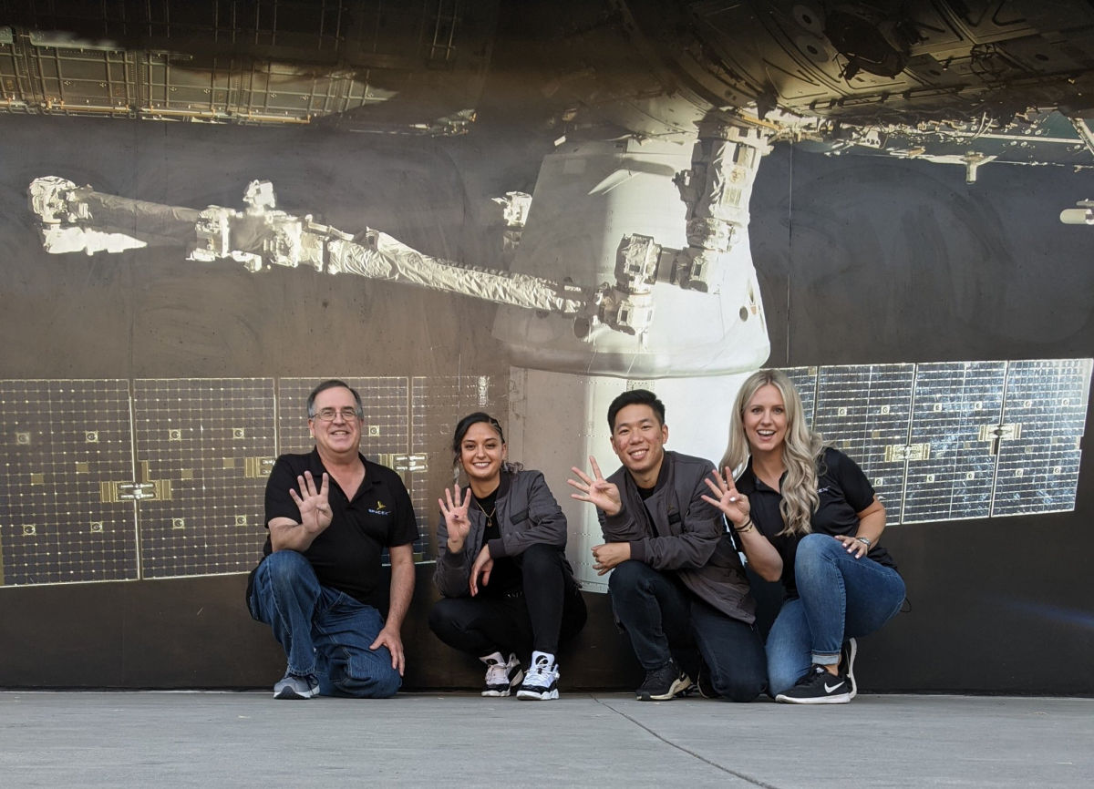 "Мы счастливы", - экипаж первой гражданской миссии SpaceX поведал о своем состоянии на орбите