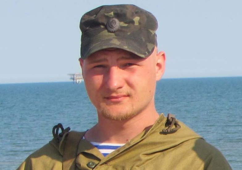 После 3 лет тяжелейшей борьбы за жизнь скончался 25-летний снайпер ВСУ Валентин Ковальский, получивший ранение под Саур-Могилой 