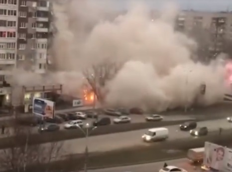 Смертельное обрушение дома в Ижевске: найден уже третий погибший, а среди раненых двое несовершеннолетних - кадры не для слабонервных