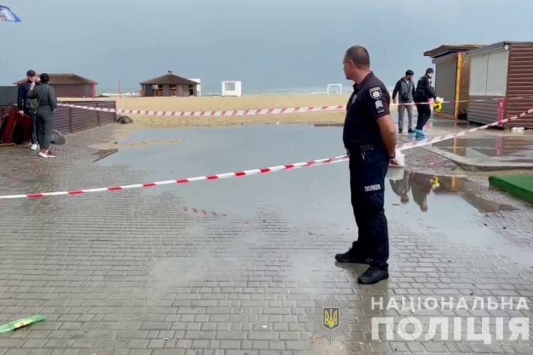 Стрельба в Затоке: на украинском курорте застрелен бизнесмен, полиция ввела режим "Сирена"