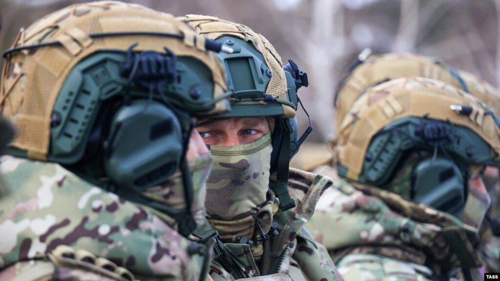 Москва провалила набор контрактников в армию РФ на 56%: "Идет всякий сброд"