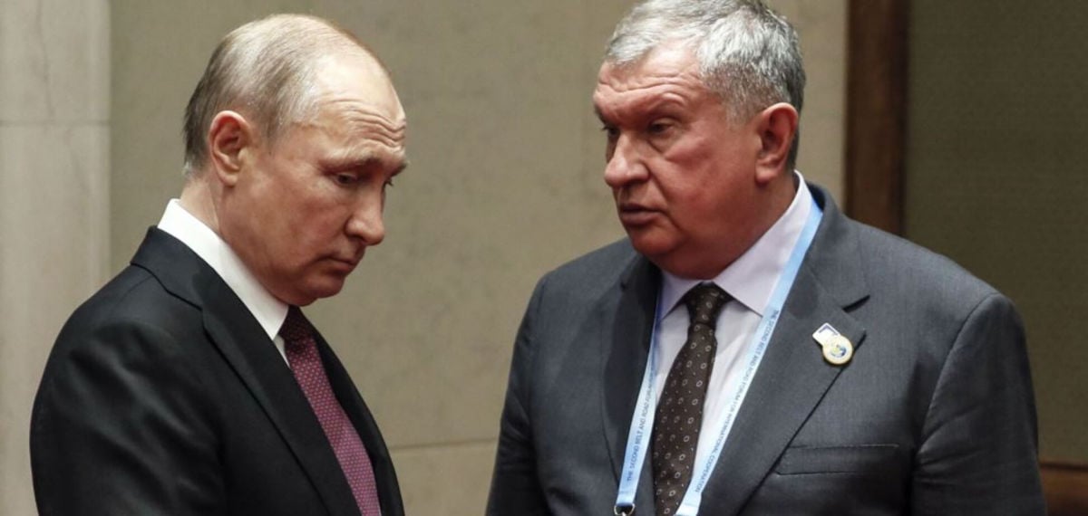 Глава "Роснефти" Сечин объяснил Путину, как можно стабилизировать в России ситуацию с бензином