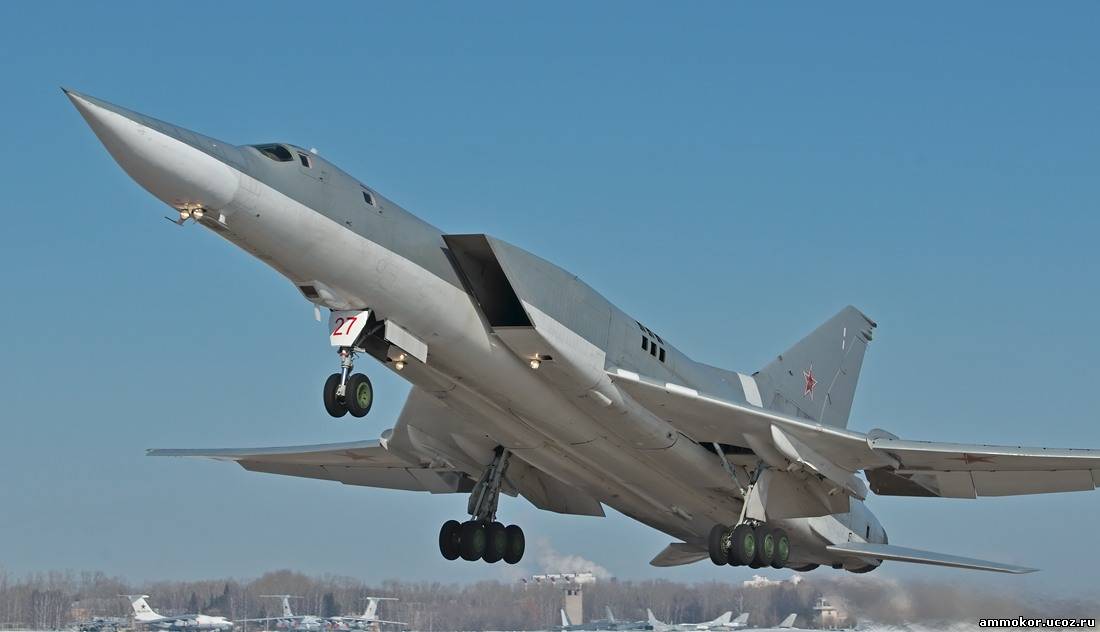 Россия открывает полигон ВКС для военных учений бомбардировщиков Ту-22М3 в аннексированном Крыму