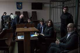 ​Мэра Харькова Кернеса экстренно эвакуировали из зала суда в Полтаве
