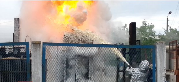 Причина пожара на Петровке в Киеве: загорелся трансформатор (видео)