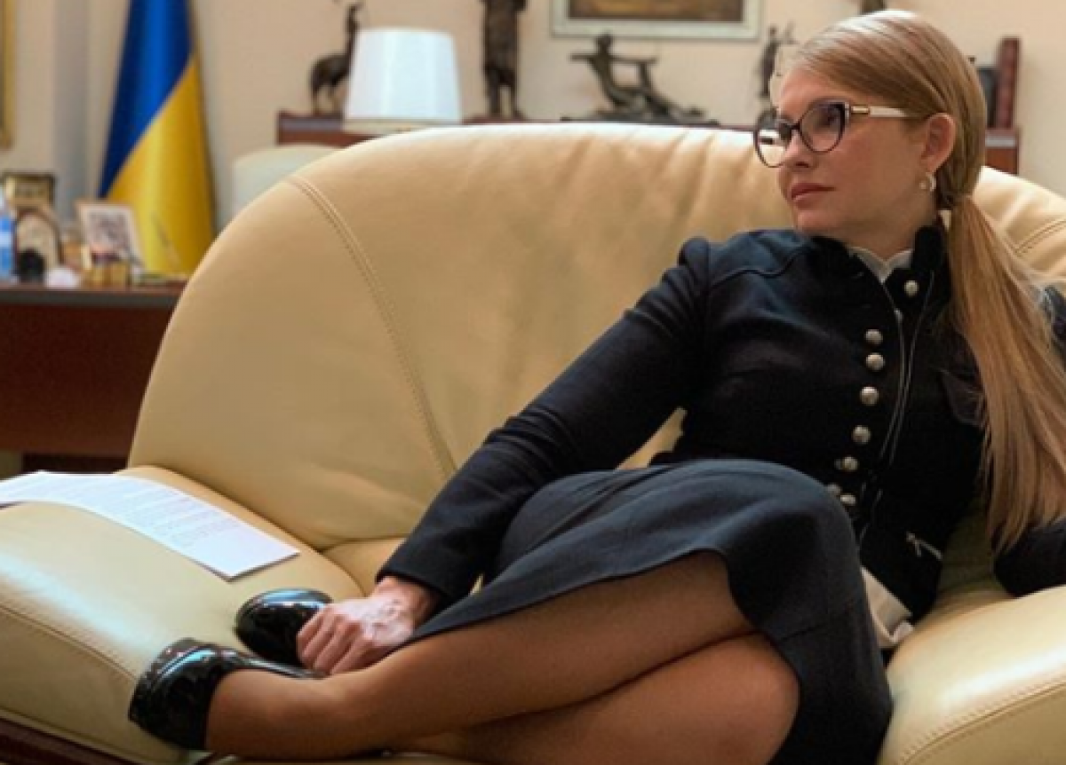 Тимошенко удивила украинцев фото в День вышиванки: поступок Юли поняли не все, фото