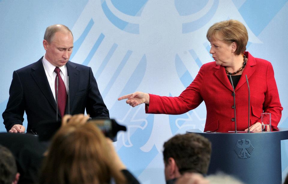 Пресс-служба Кремля вырезала слова Меркель об аннексии Крыма
