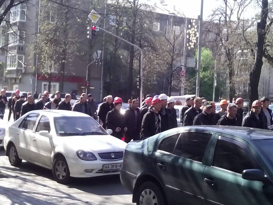 Шахтеры в Киеве грозят перекрыть Крещатик в 16:00