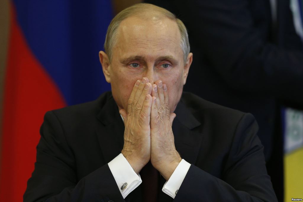 От любви до ненависти один шаг: население РФ меняет свое отношение к Путину, - российский политолог