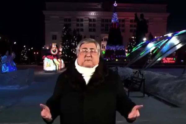 "Хлеб есть, картошка есть - зае**сь живем!" Российский губернатор Тулеев устроил дикое позорище в своем новогоднем поздравлении: СМИ опубликовали видео