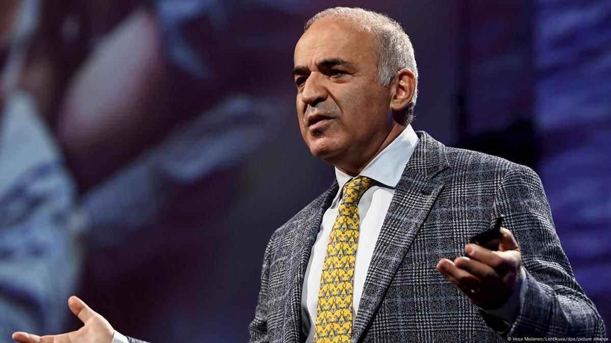 "Путин аплодирует происходящему", – Каспаров жестко раскритиковал НАТО за позицию по Украине