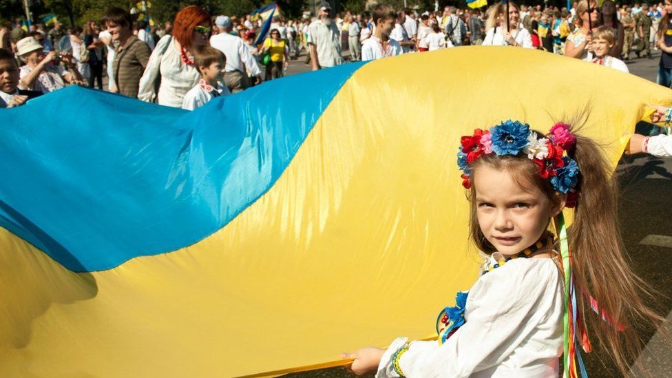 Украинцы рассказали, как живут на самом деле: каков процент бедных и зажиточных – опрос