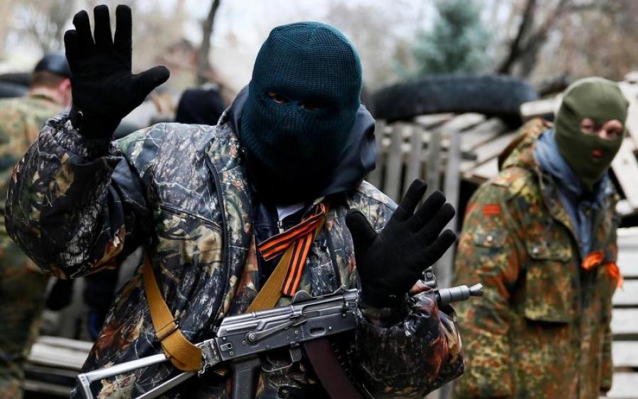 "Находятся взаперти в Донецке и ждут проверки", - всплыла настоящая правда о том, как в ОРДЛО поступили с вышедшими из плена "защитниками". Опубликован показательный кадр
