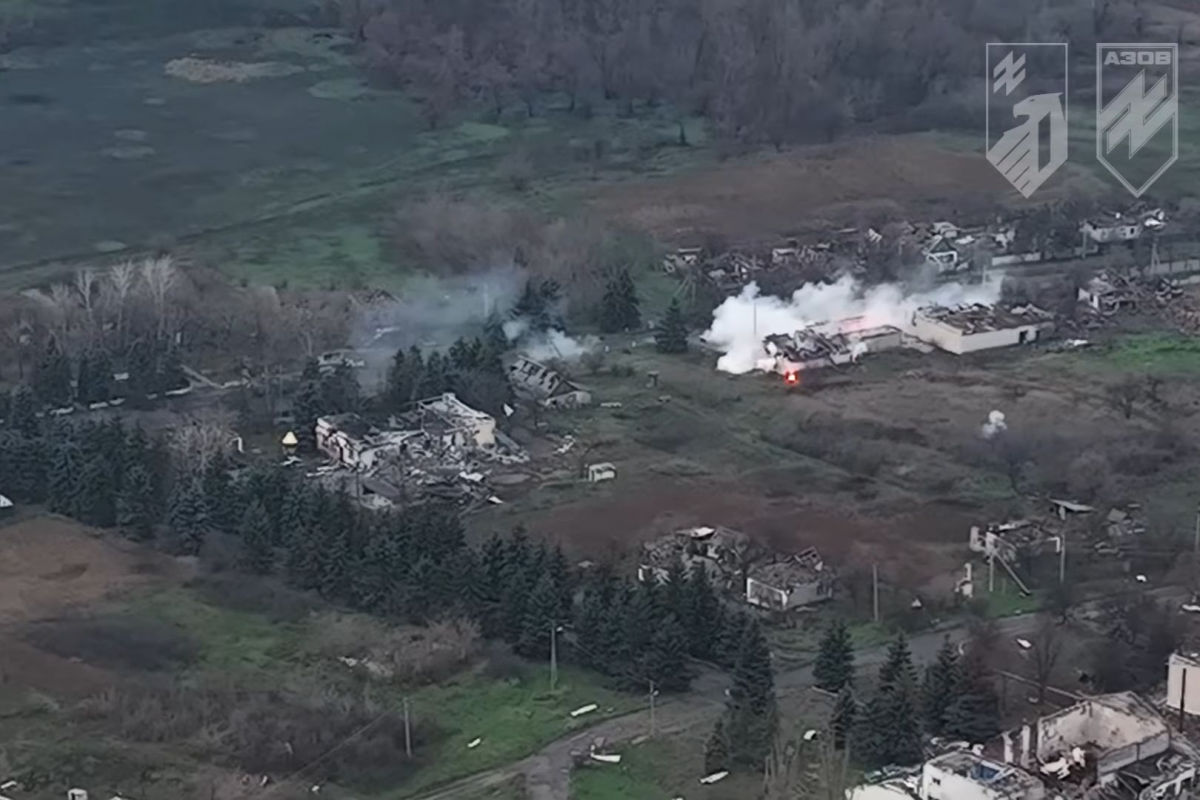 ​Зачистка Золотого Колодязя: Интербатальон "Азова" за сутки взял в плен 18 оккупантов