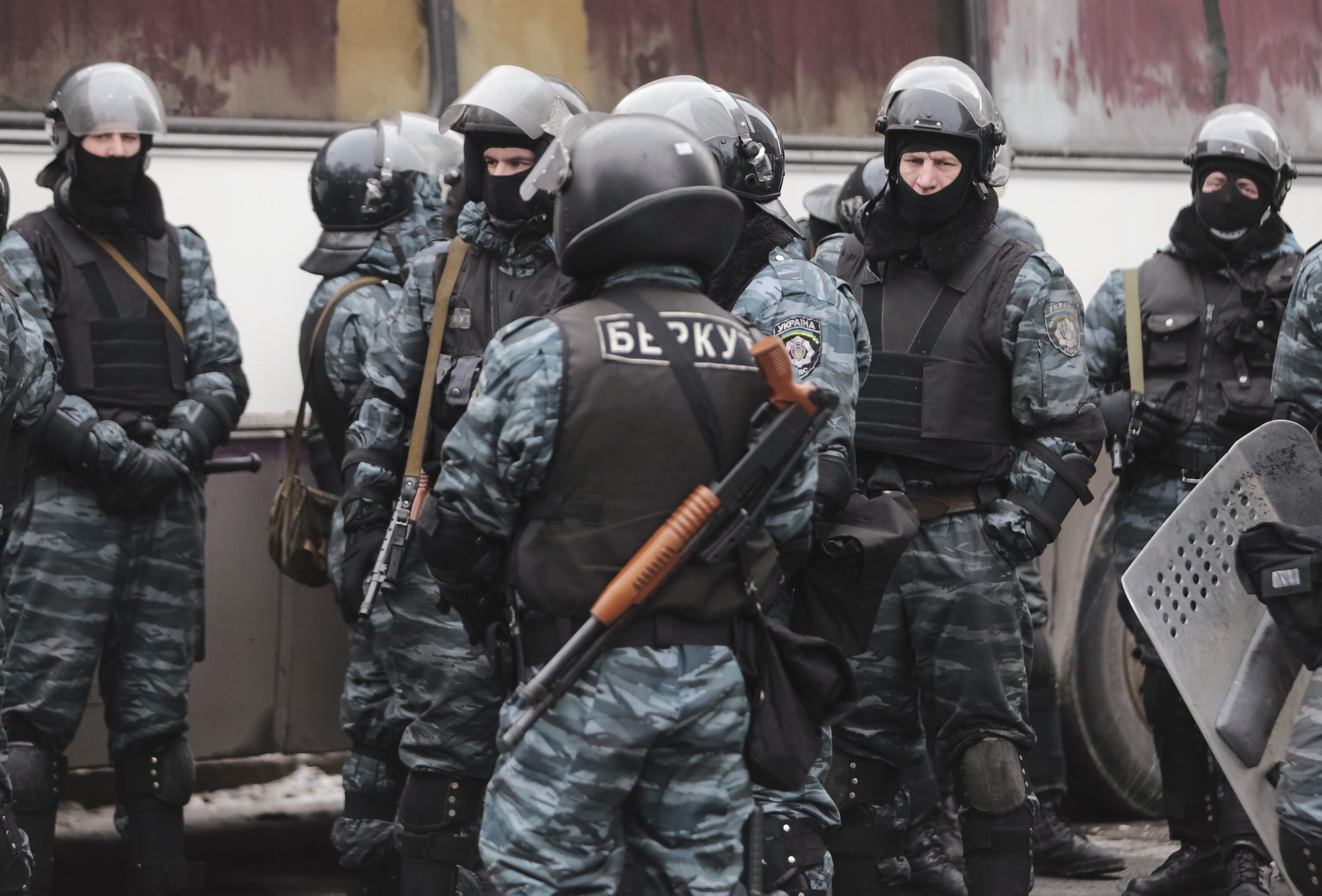 Наказание за расстрел Майдана: суд ужесточил меру пресечения для экс-"беркутовца", обвиняемого в убийствах 18 февраля 2014 года