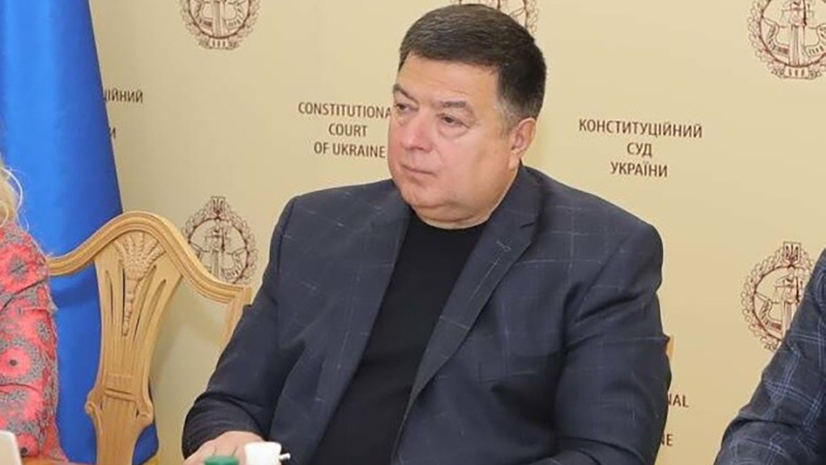 Элитное имущество главы КС Тупицкого: СМИ показали, что связывает судью с Дубинским
