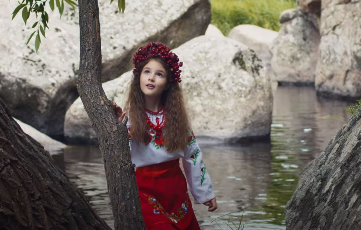 9-летняя украинка Ангела очаровала Сеть клипом ко Дню Независимости