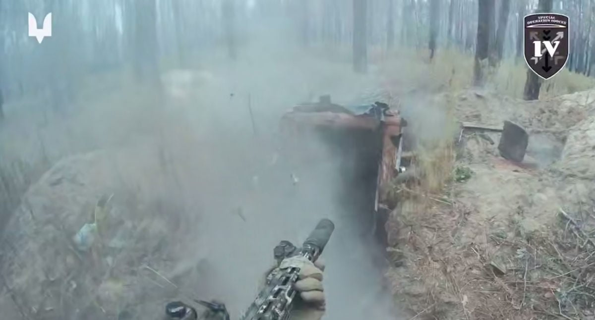 На Донетчине 8-й полк ССО мощно зачистил блиндажи, ликвидировав 3 оккупантов: видео ближнего боя 
