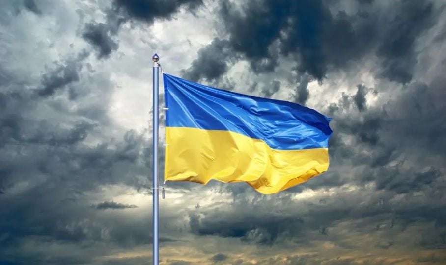 Стало известно, сколько украинцев готовы отдать Донбасс, продолжать войну и надеются на вступление в ЕС, – соцопрос