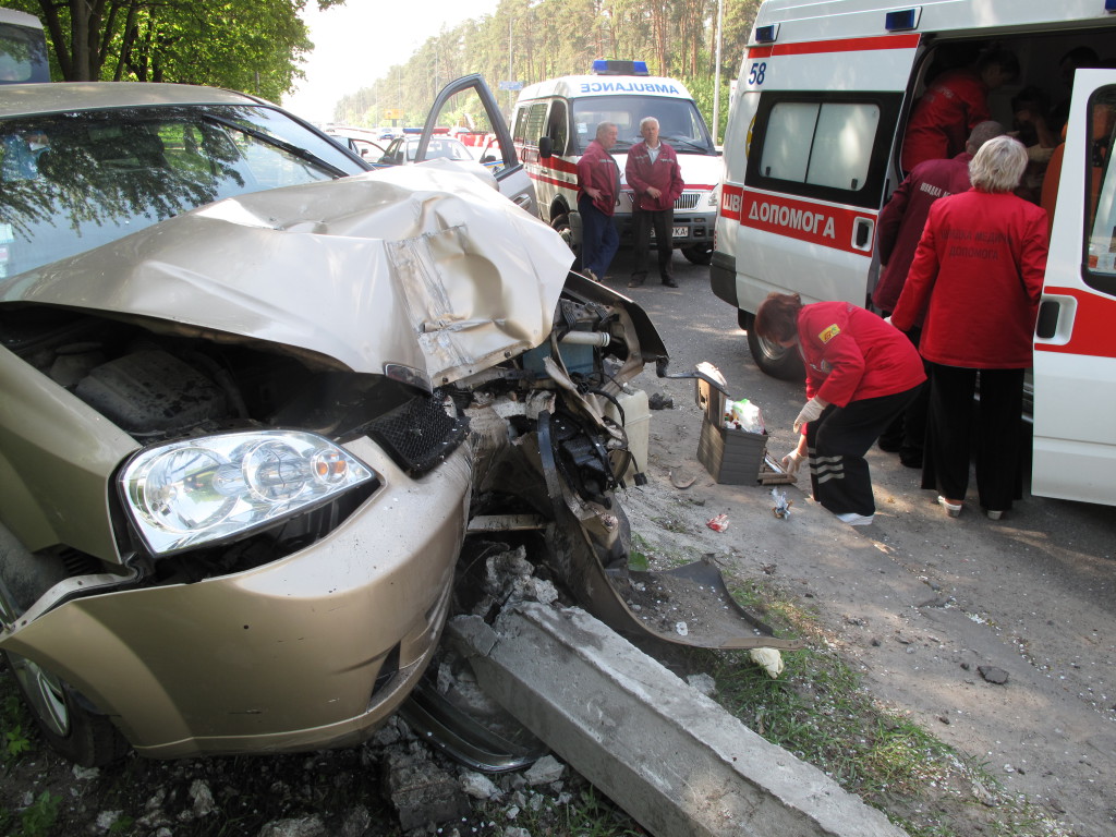 ​ДТП во Львовской области: легковушка влетела в маршрутку