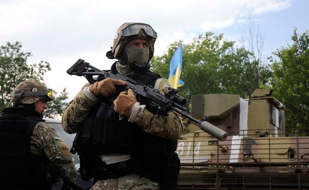 Напряженно, но контролируемо: враг 19 раз открывал огонь из "тяжелого" оружия по украинским позициям на Донбассе 