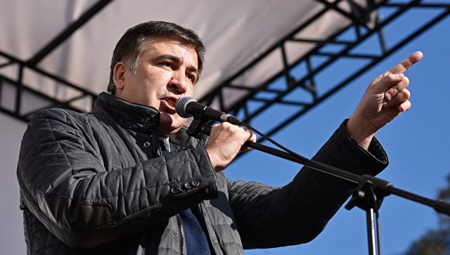 Михеил Саакашвили, предчувствуя скорый арест, призвал сторонников пикетировать силовые ведомства