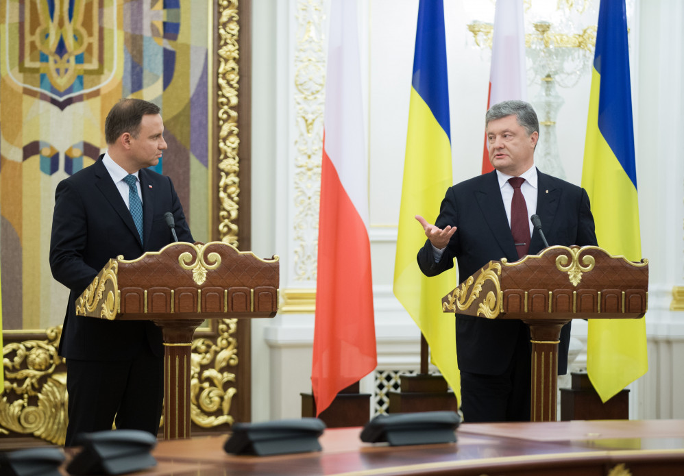 Украинский МИД по поручению Порошенко займется возвращением Крыма в семью