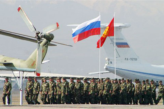 Новый "нож в спину": Киргизия выдворяет российские военные базы из страны