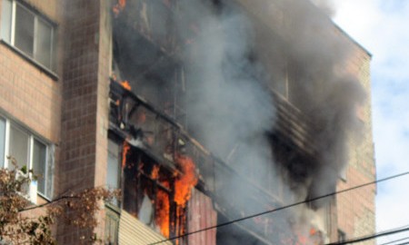 При пожаре в многоэтажке на Днепропетровщине погибли четыре человека