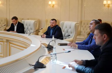 Минский мирный протокол предусматривает досрочные выборы в Донбассе