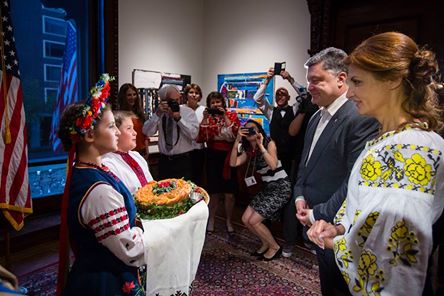 Порошенко встретился с украинской диаспорой в Нью-Йорке