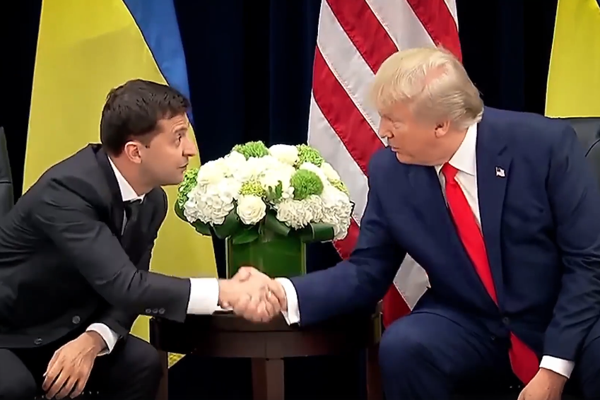 "Осушаю это болото", - Трамп использовал Зеленского в предвыборном ролике - видео