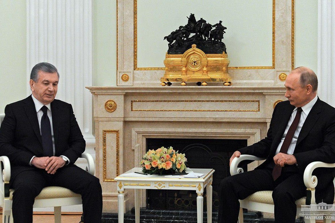 Вплив Путіна сиплеться: лідер Узбекистану Мірзійоєв демонстративно проігнорував саміт ЄАЕС