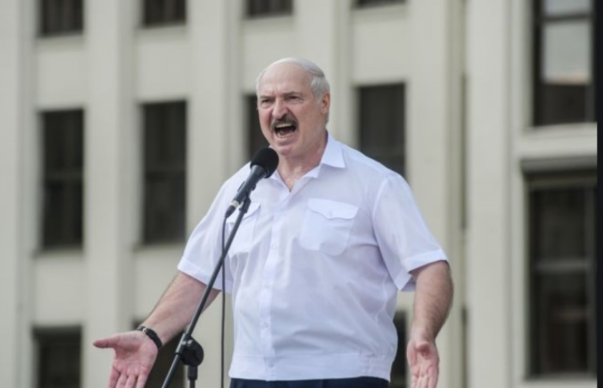 ​Голобуцкий: "Еще несколько дней, и Лукашенко вернет контроль над Беларусью"